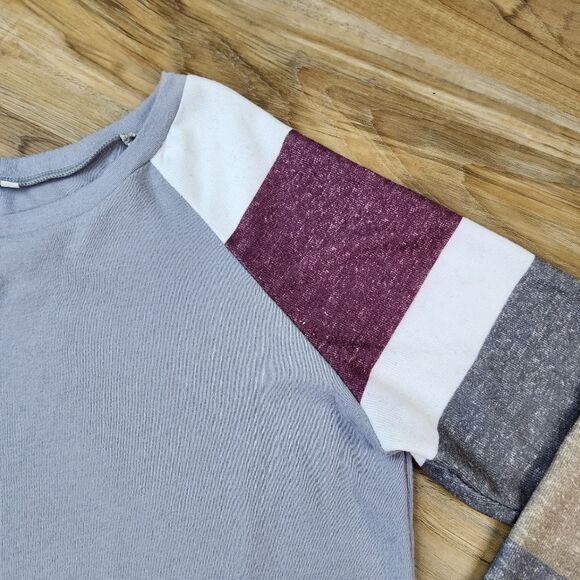 🩵Gray Lightweight Colorblock Long Sleeve Top Large - Picture 5 of 10